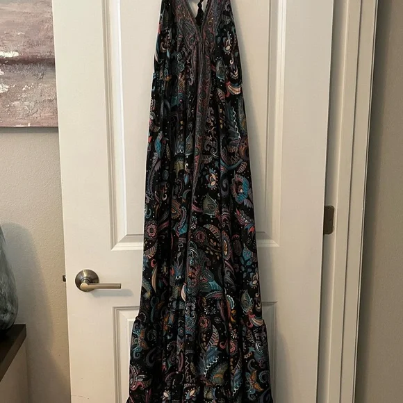 🌸🦋💫Elegant Paisley Halter Maxi Dress in Black and Pink and Teal💫🌼🌻 - Picture 6 of 14